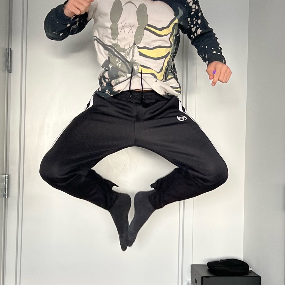 Stretchy Sergio sweats